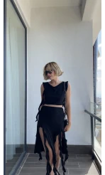 Fırfırlı Siyah Bluz