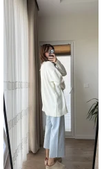 Fiyonk Detaylı Triko Kaza Ekru