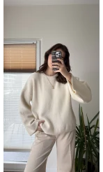 Geniş Kol Krem Yumoş Kazak