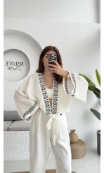 Geniş Kol Nakışlı Bağlamalı Kimono - Kırık Beyaz - 7014