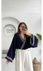 Geniş Kol Nakışlı Bağlamalı Kimono - Lacivert - 7014