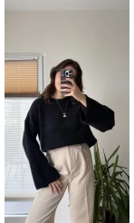 Geniş Kol Siyah Yumoş Kazak