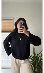 Geniş Kol Siyah Yumoş Kazak