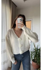 Gül Detay Kazak Krem