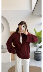 Hilary Yakası Aksesuar Detaylı Fular Bağlamalı Kazak - Bordo