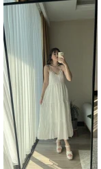 Kabuklu Beyaz Elbise