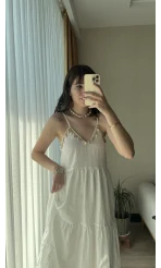 Kabuklu Beyaz Elbise