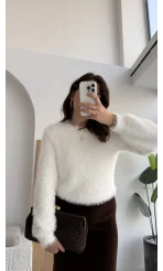 Kalina Bisiklet Yaka Tüylü Yumoş Kazak - Beyaz