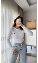 Kalp Nakışlı Crop Body Beyaz