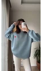 Kalp Nakışlı Sweatshirt Şardonlu Turkuaz