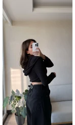 Kapüşonlu Siyah Fitili Crop
