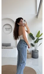 Karolina Boyundan Geçmeli Crop - Beyaz