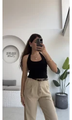 Karolina Boyundan Geçmeli Crop - Siyah