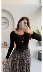 Kayık Yaka Transparan - Siyah