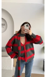 Kırmızı Şeritli Atkı Detaylı Triko Hırka