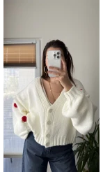 Kol Detay Çiçekli Kırık Beyaz Hırka