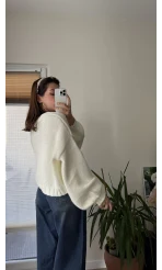 Kol Detay Çiçekli Kırık Beyaz Hırka