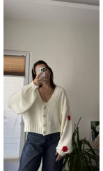 Kol Detay Çiçekli Kırık Beyaz Hırka