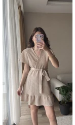 Krem Rengi Kuşaklı Elbise