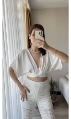 Lady Beyaz Sırt Detay Bluz