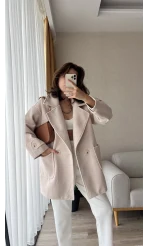 Larisa Büyük Cepli Krem Ceket Kaban