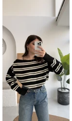 Liora Kayık Yaka Çizgili Kazak - Siyah