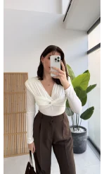 Lydia Vatkalı Önden Büzgülü Bluz - Ekru