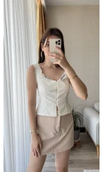 Madam Beyaz Nakışlı Bluz