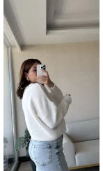 Mars Yumoş Triko Kazak Beyaz