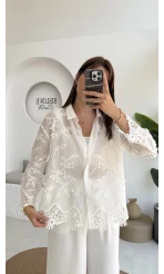 Maylo Beyaz Dantel Detay Gömlek