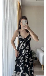 Merik Siyah Elbise Göğüs Pedli