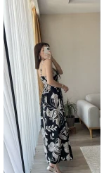 Merik Siyah Elbise Göğüs Pedli