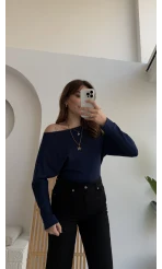 Moira Kayık Yaka Yarasa Kol Bluz - Lacivert