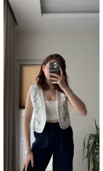 Müslin Çiçek Nakışlı Yelek Beyaz