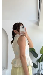 Nervür Volanlı Viskon Sıfır Kol Bluz - 2001