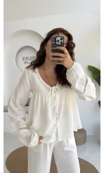 Peri İnci Detay Beyaz Bluz