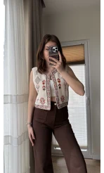 Önü Cepli Tasarım Acı Kahve Jean