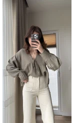 Önü Cepli Tasarım Krem Jean