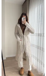 Örgü Uzun Kapüşonlu Kuşaklı Hırka