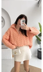 Örgülü Dik Yaka Fermuarlı Kazak - Yavruağzı - Kod: 231078