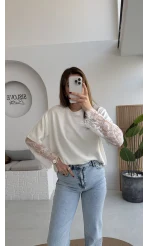 Oversize Bilek Detay Dantel Kol T-shirt - Ekru