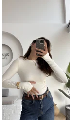 Oys Kırık Beyaz Parmak Geçmeli Body