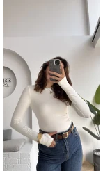 Oys Kırık Beyaz Parmak Geçmeli Body