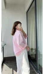 Pembe İnce Çizgili V Yaka Gömlek