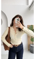 Sasha Dik Yaka Düğmeli Triko Kazak - Ekru