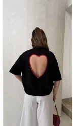Sırtı Kalp Detay Siyah T-Shirt - Kod: 1113