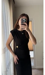 Siyah Altın Tokalı Elbise