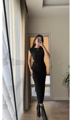 Siyah Altın Tokalı Elbise