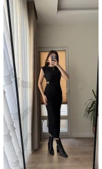 Siyah Altın Tokalı Elbise