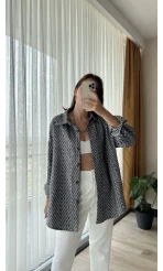 Siyah Beyaz Jakarlı Cepli Gömlek Hırka